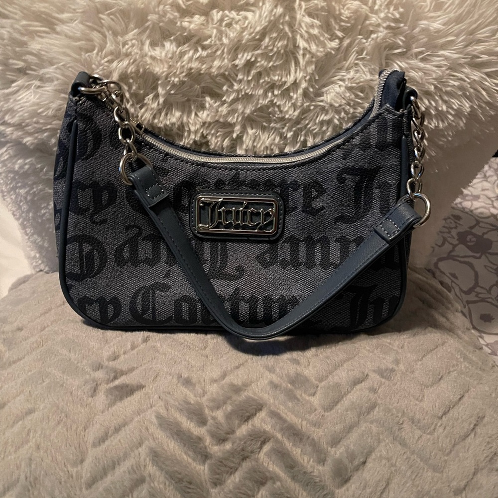 Shoulder bag!